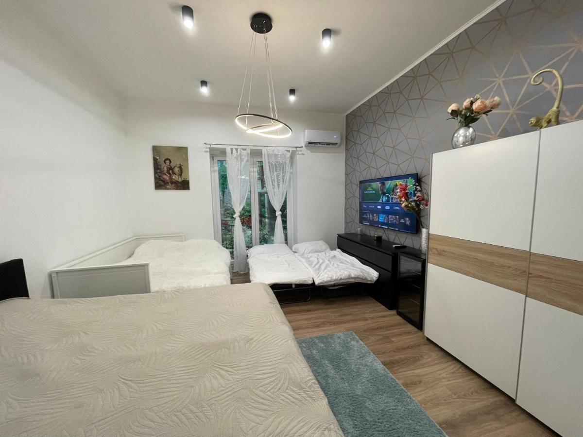 Budapest Garden Apartman Luaran gambar