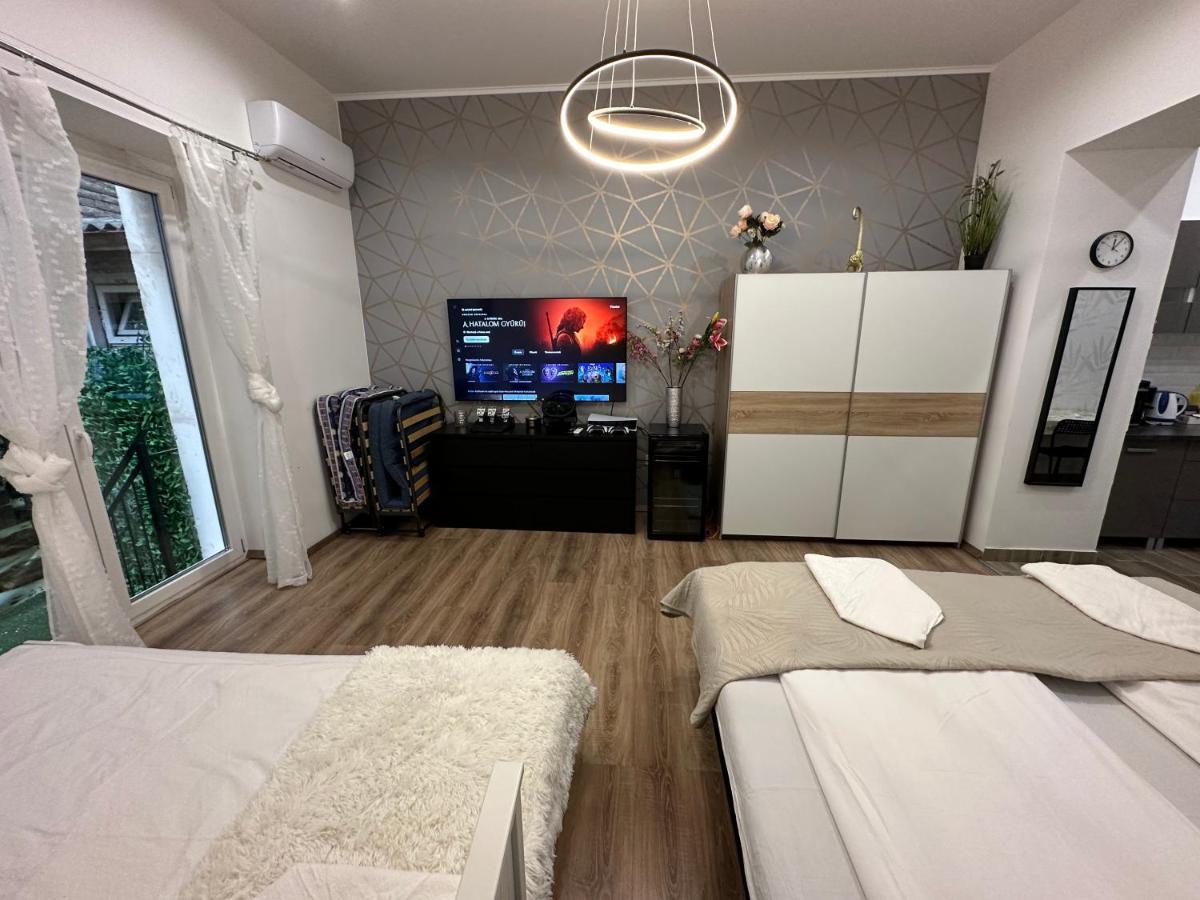 Budapest Garden Apartman Luaran gambar