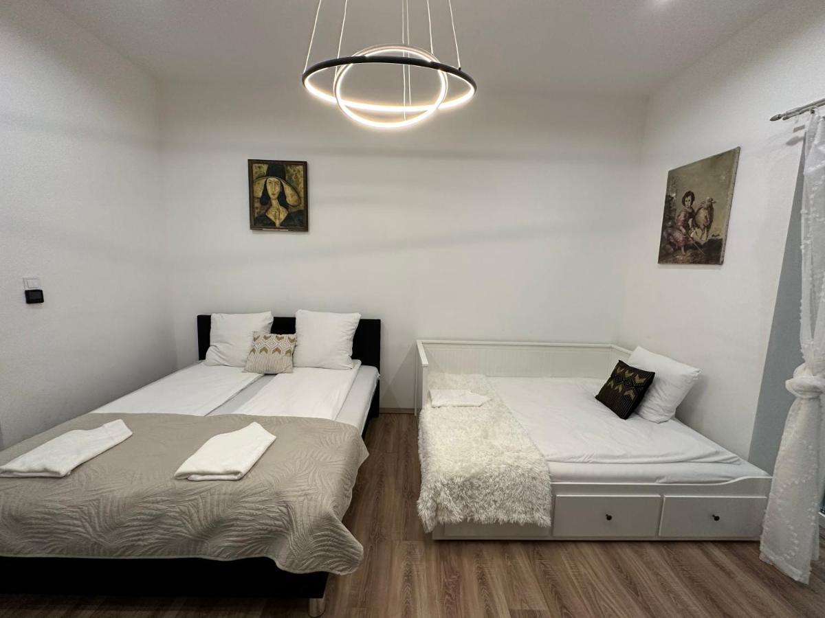 Budapest Garden Apartman Luaran gambar