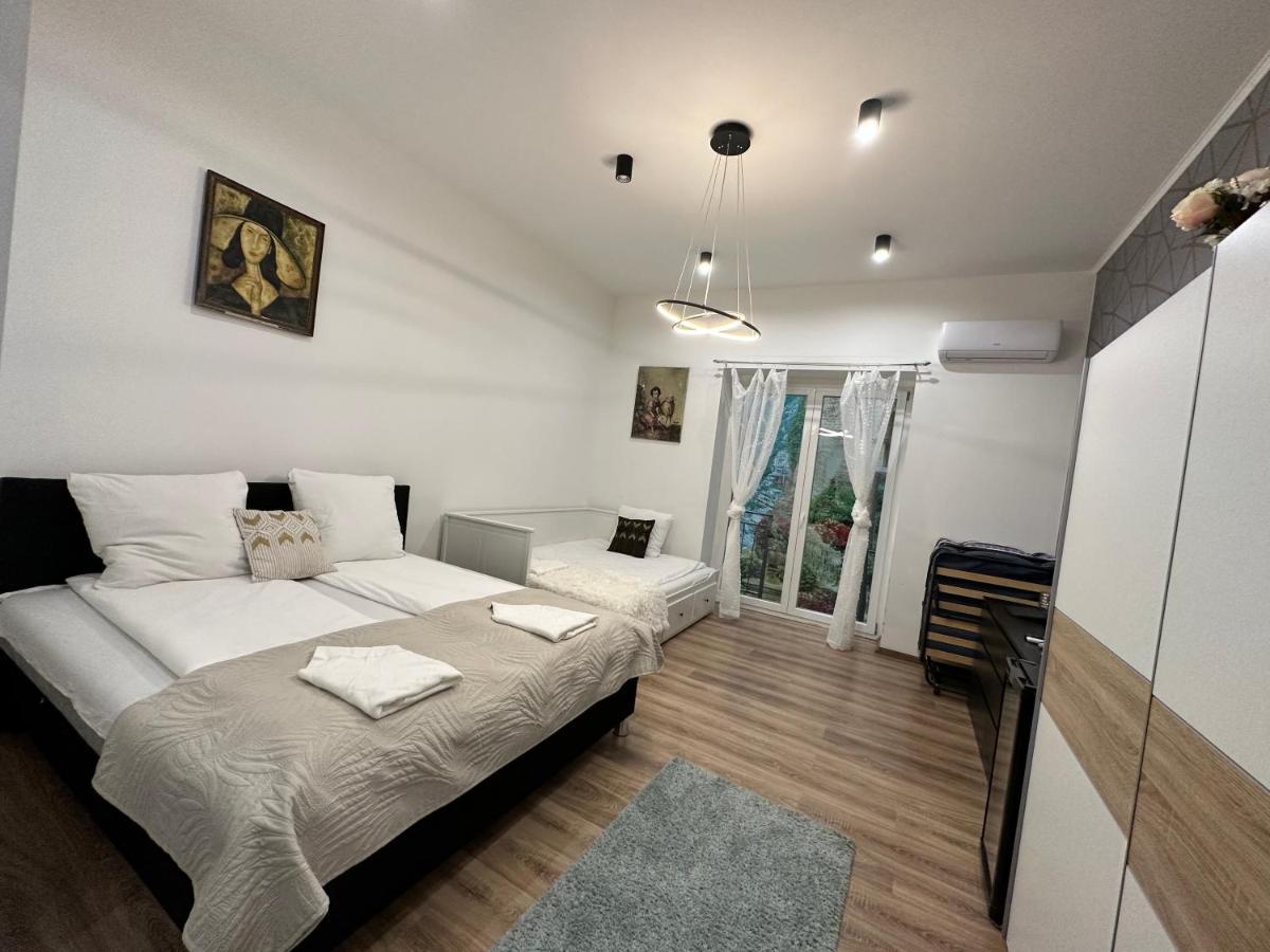 Budapest Garden Apartman Luaran gambar