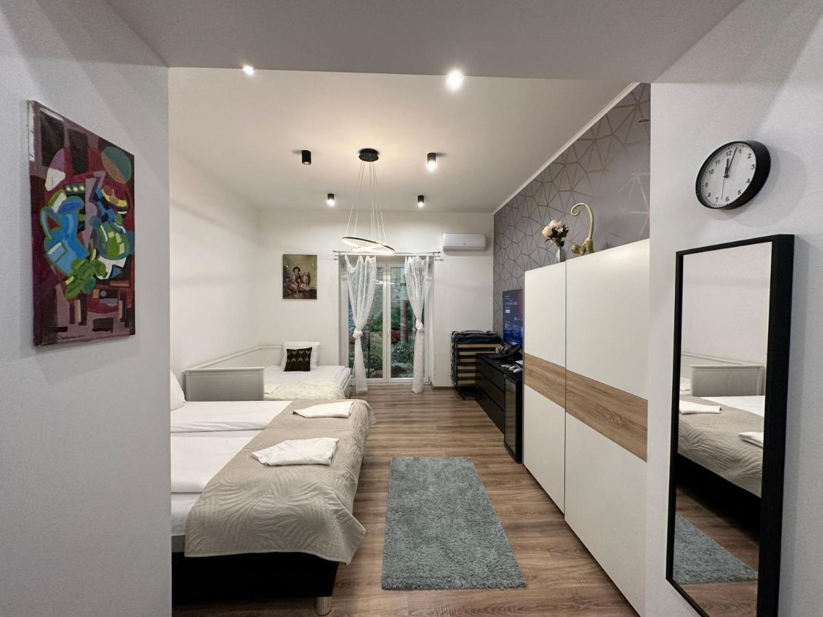 Budapest Garden Apartman Luaran gambar